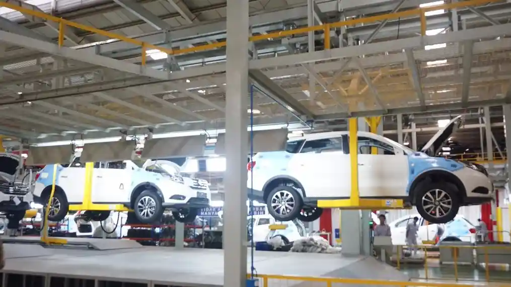 Berita - Rilis SUV, DFSK Sokon Pakai Bahan Baku dari Krakatau Steel