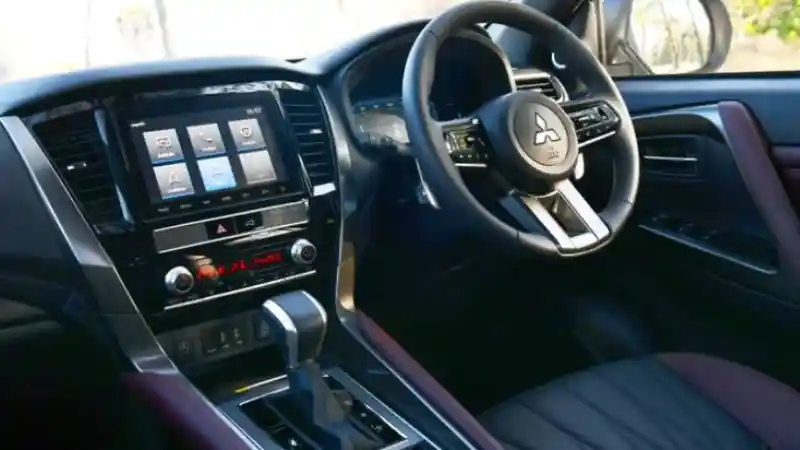 Foto - Mitsubishi Pajero Sport Facelift Kedua Hadir Di Thailand