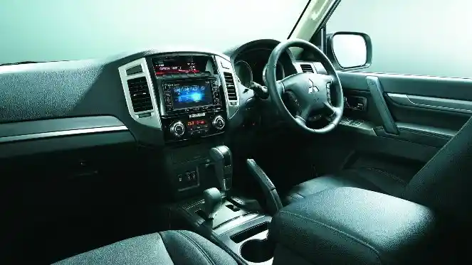 Foto - Mitsubishi Pajero Edisi Terakhir Lahir di Jepang