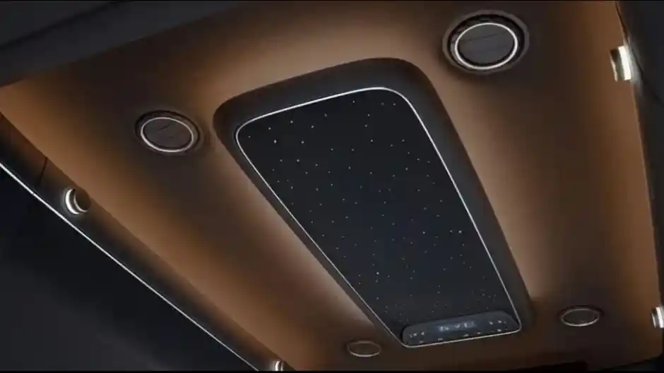 Foto - Melihat Betapa Spesialnya Hyundai Palisade Versi High Roof Yang Baru Debut Dunia