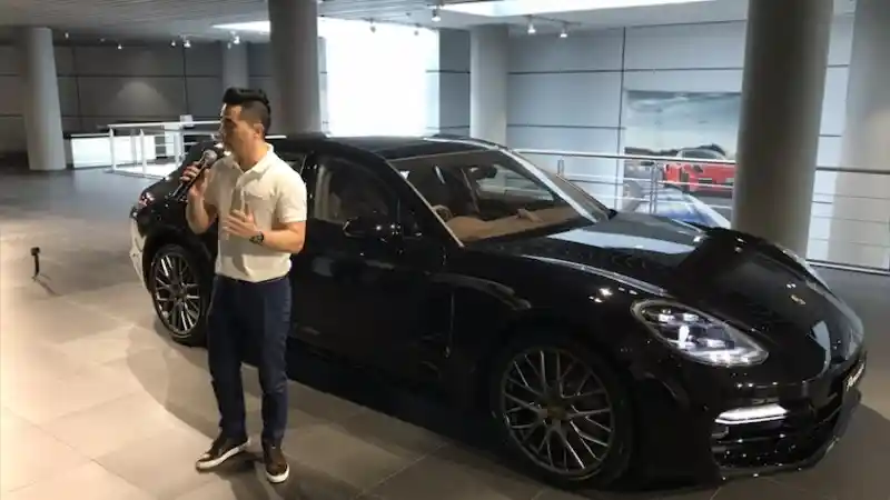 Foto - Varian Baru Porsche Berwujud Estate Meluncur di Jakarta, RP 3,4 Milyar Saja