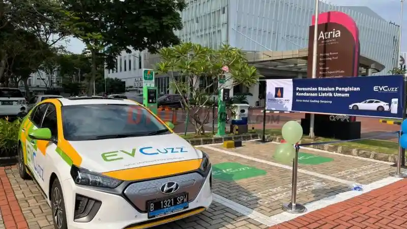 Foto - Paramount Land Sediakan Stasiun Pengisian Mobil Listrik Canggih di Serpong
