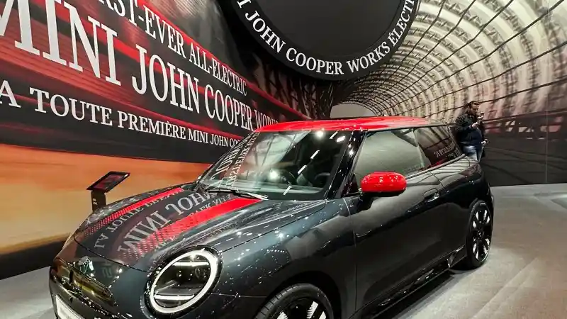 Foto - Deretan Model Mobil Baru Yang Tampil Di Paris Motor Show 2024