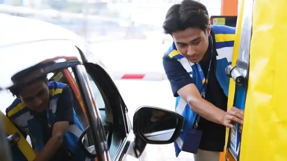 Foto - Jasa Marga Memantau, Hampir Setengah Juta Kendaraan Sudah Kembali Ke Jabodetabek