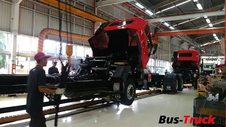 Berita - Quester Dirakit di Indonesia, UD Trucks Janjikan Lebih Banyak Komponen Lokal