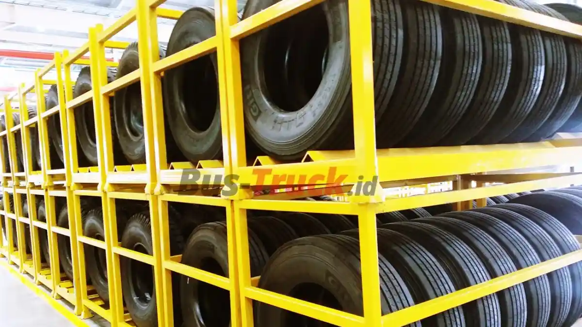 Foto - Melihat Langsung Pabrik Baru Bus-Truk Mercedes-Benz, Siap Memenuhi Target Asia Pasifik