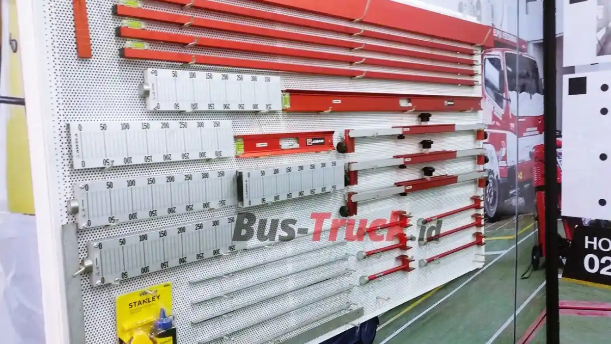 Foto - Suku Cadang Asli Mitsubishi Fuso Kini Bisa Dibeli Lewat Tokopedia, Shopee Dan Lazada