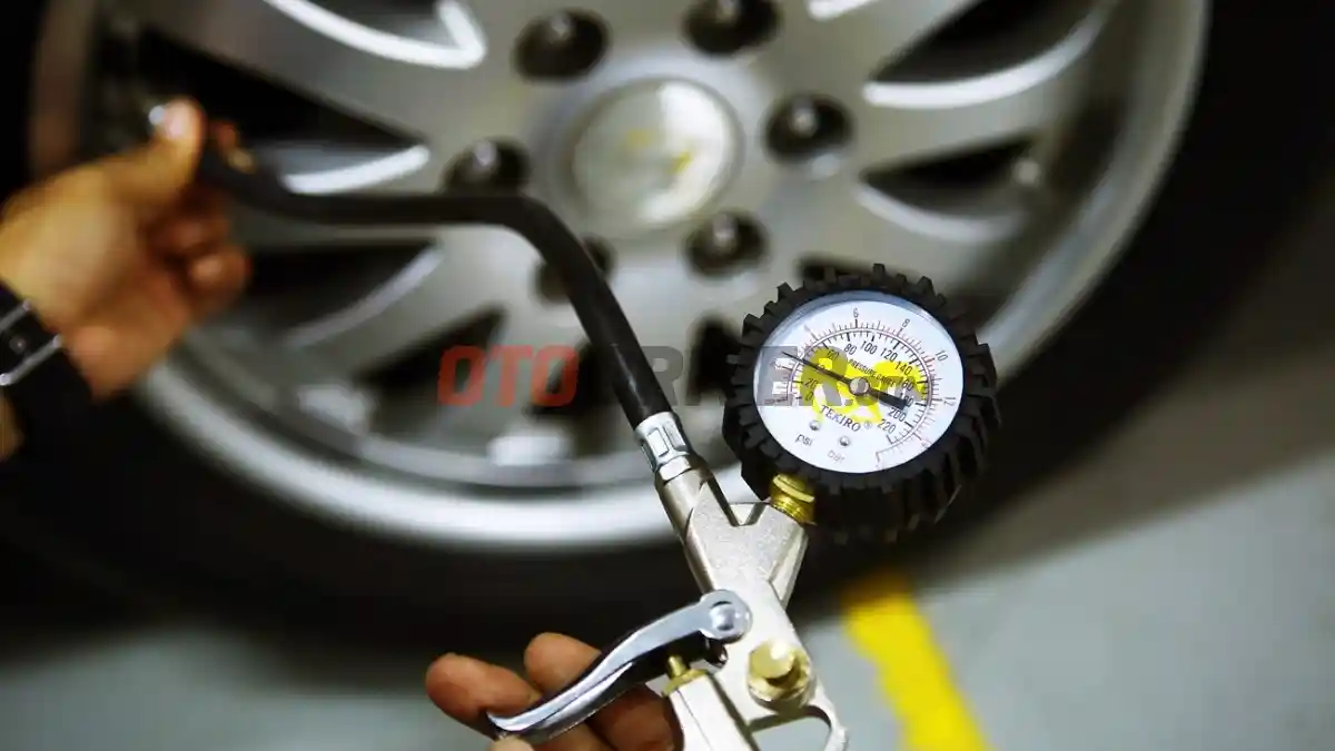 Tips - Delapan Langkah Mengecek Ban Supaya Aman Di Jalan