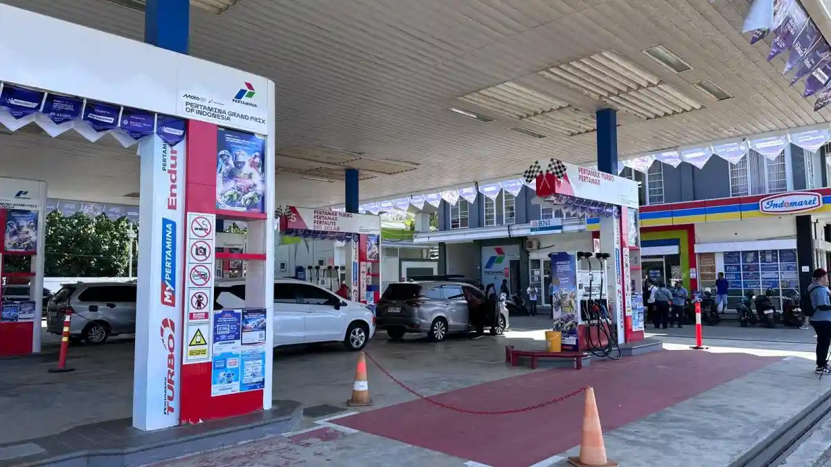 Foto - Permintaan Pertalite dan Pertamax Turbo Meningkat di Mandalika Imbas Penyelenggaraan MotoGP