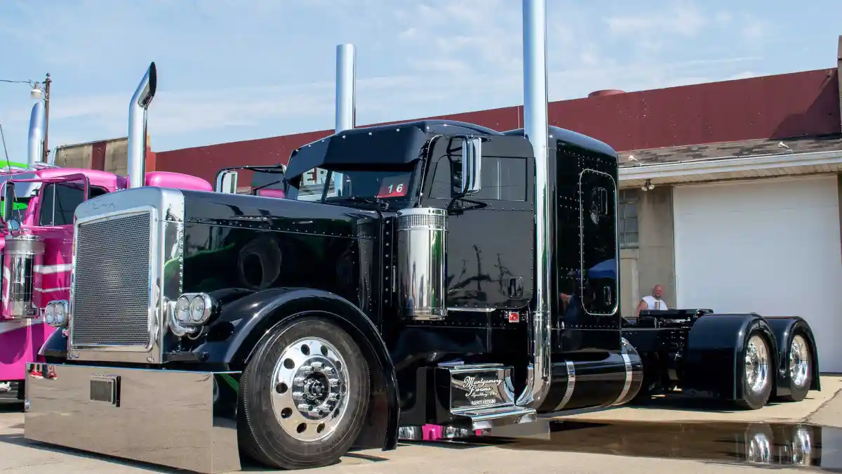 Foto - Peterbilt 379, Si Bintang Transformers