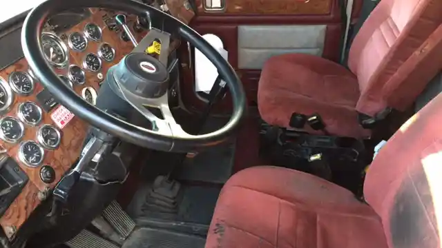 Berita - Cara Murah Meriah Usir Bau Apek Dari Kabin