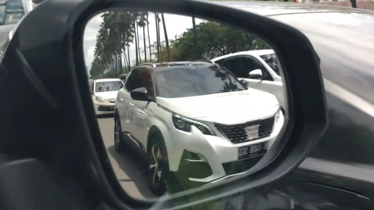 Berita - SPY SHOT: Peugeot 3008 SUV di Tangerang!