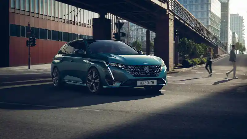 Foto - 70% Produk Peugeot Asup Teknologi Elektrifikasi 