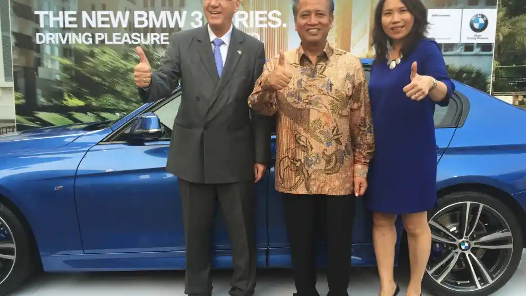 Berita - BMW 340i Terbaru Tampil Di Pameran Jerman-Indonesia