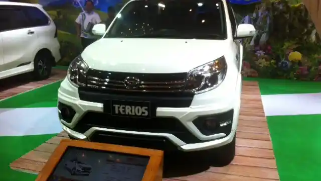Foto - JAS 2015 : Cukup Bayar Rp 11 Juta Bawa Pulang Daihatsu Ayla 