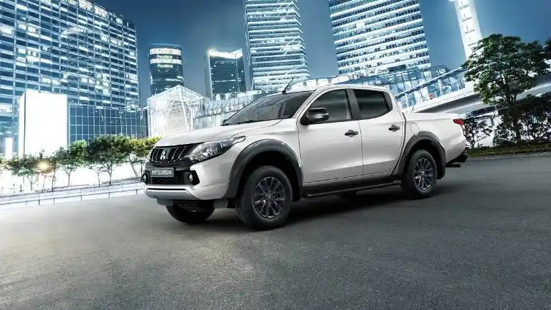 Foto - Kilas Sejarah Double Cabin Mitsubishi Triton