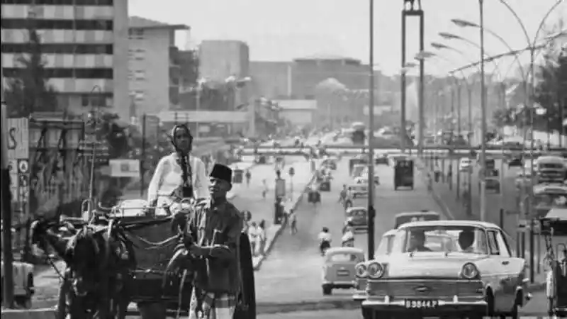 Foto - Plat Nomor Putih, Perubahan Paling Signifikan Sejak Zaman Kolonial