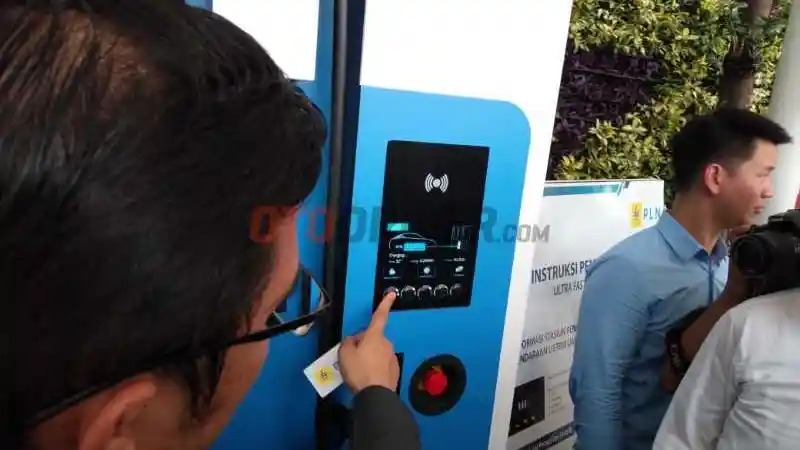 Foto - PLN Resmikan Ultra Fast Charger Pertama di Asia Tenggara