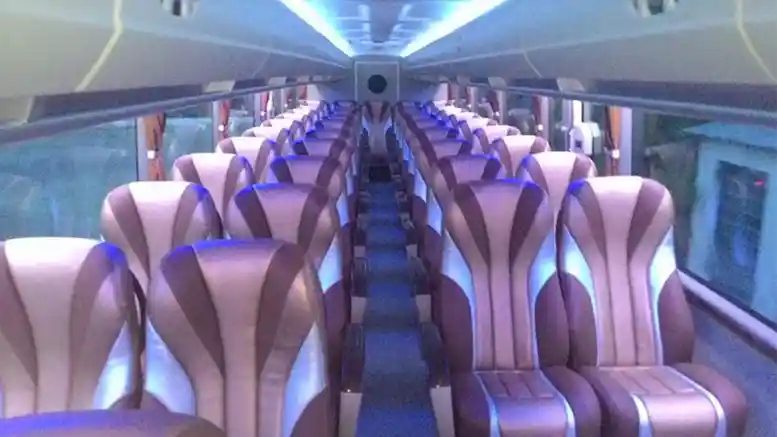 Foto - Review: Bus Super Double Decker PO Efisiensi Kebumen