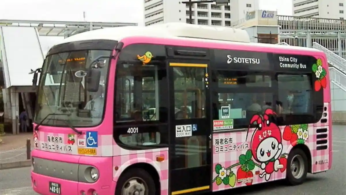 Foto - Imut dan Menggemaskan, Begini Tampilan Bus Hino Poncho Bergrafis Kartun