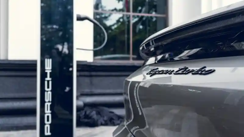 Foto - Porsche Resmi Hadirkan Destination Charging Pertama di Indonesia, Bisa Buat Semua Mobil Listrik