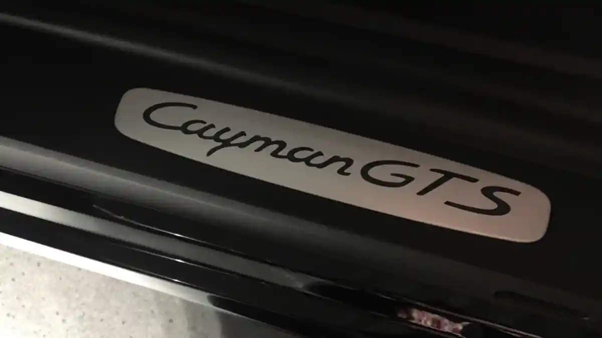 Foto - GALERI FOTO: Porsche 718 Cayman GTS (16 Foto)