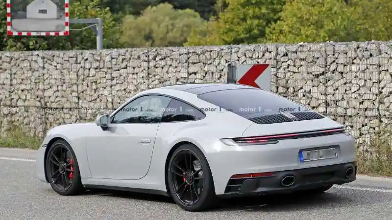Foto - Porsche Lansir 911 GTS Terbaru, Lebih Bertenaga dan Ringan