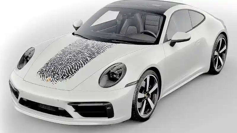 Berita - Ada Sidik Jari di Kap Mesin Porsche Justru Makin Eksklusif