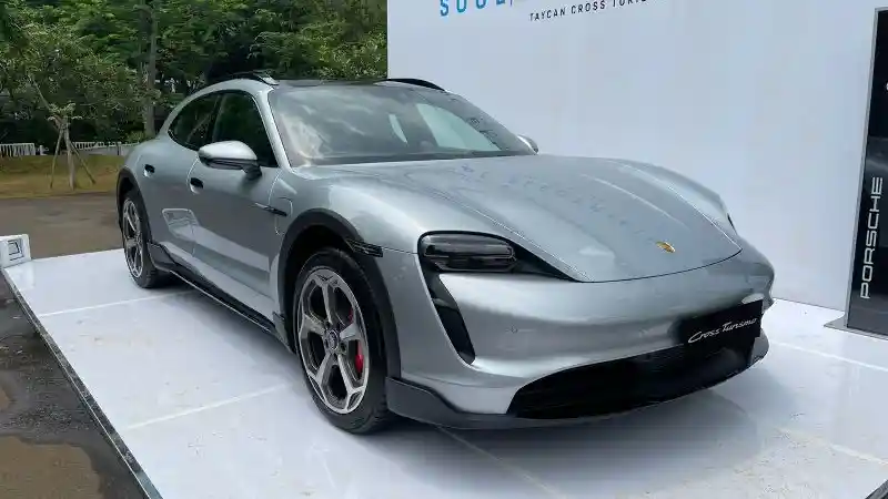 Berita - Produksi Porsche di Eropa Terhambat Karena Invasi Rusia