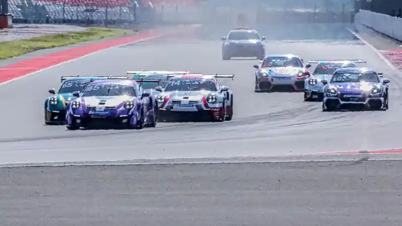 Berita - Porsche Sprint Challenge Indonesia Masuki Putaran Final, Moreno Puncak Klasemen