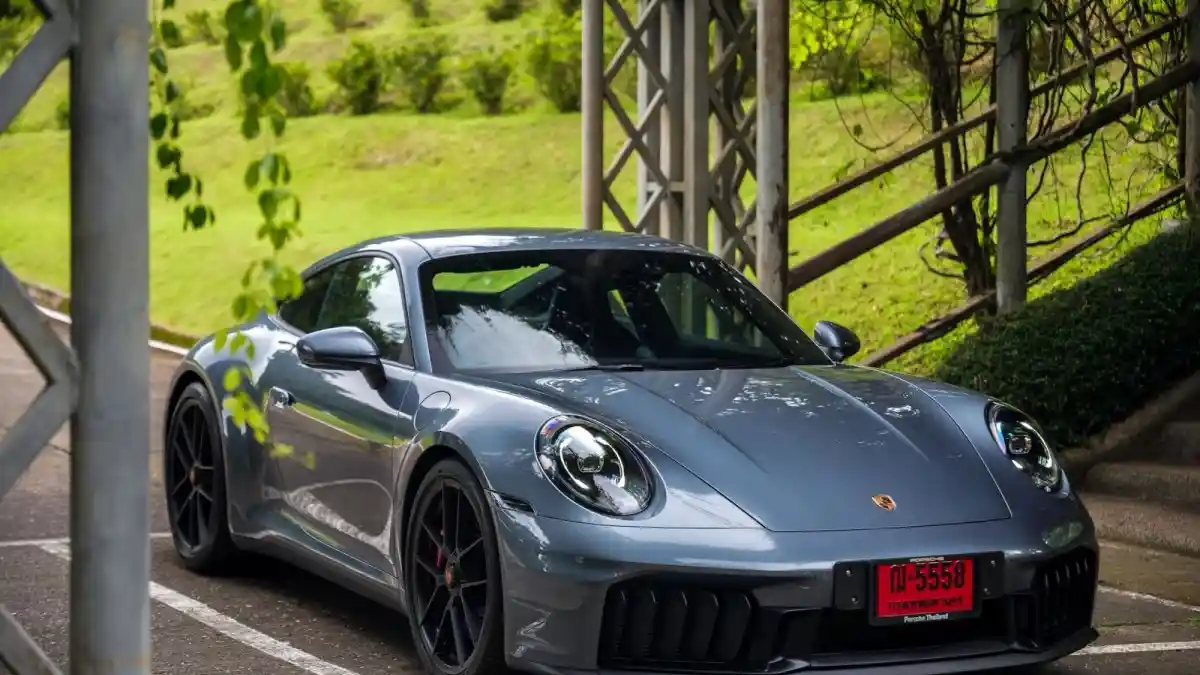 Foto - Melihat Langsung Porsche Carrera GTS-T Hybrid, 911 Pertama Berteknologi Hybrid