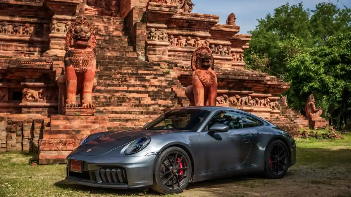 Foto - Melihat Langsung Porsche Carrera GTS-T Hybrid, 911 Pertama Berteknologi Hybrid