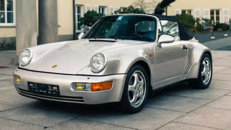 Foto - Porsche Milik Mendiang Diego Maradona Dilelang