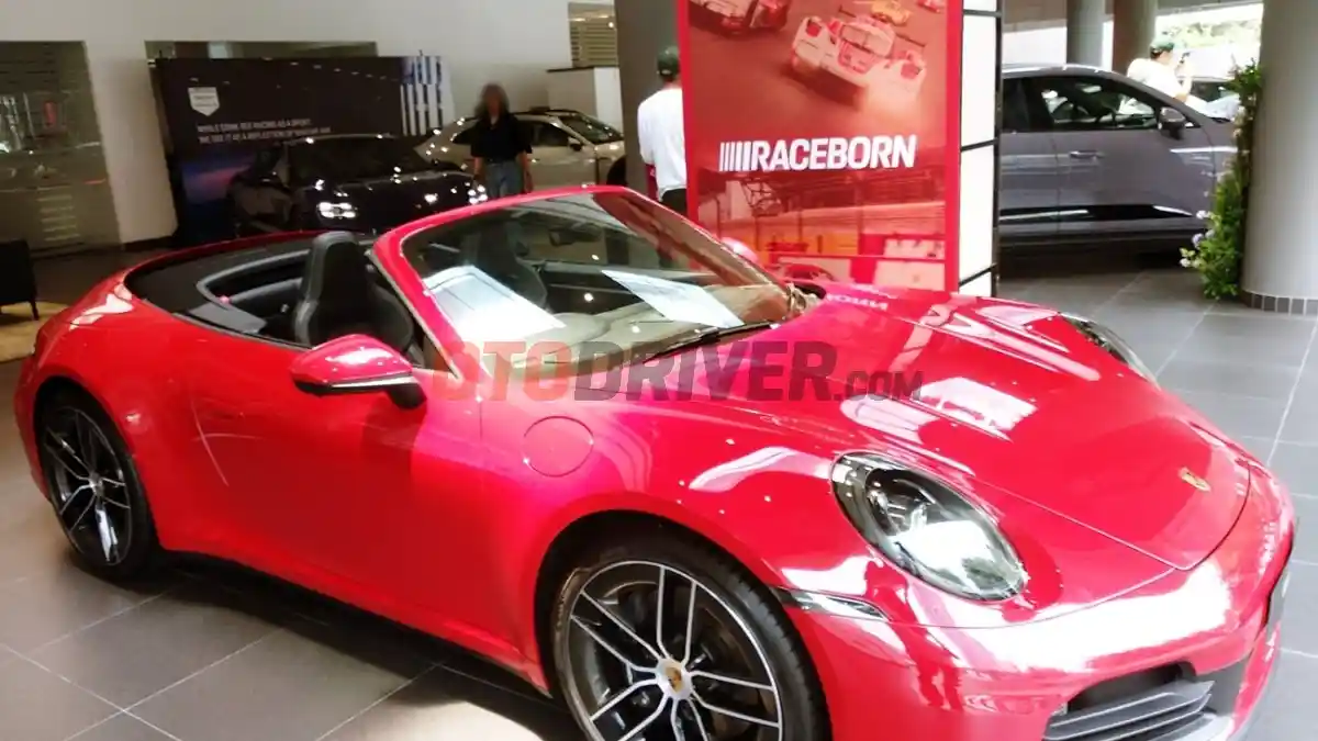 Foto - Porsche Centre Jakarta Open House Terbuka Bagi Umum