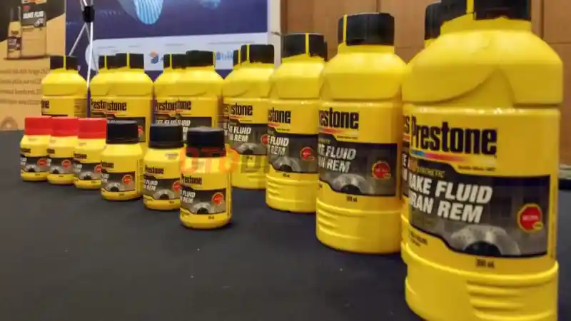 Tips - Jangan Pernah Simpan dan Pakai Minyak Rem Sisa