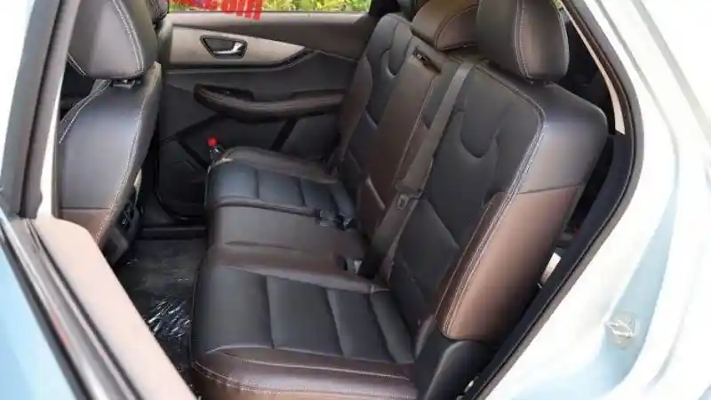 Foto - Dugaan Profil SUV Baru DFSK yang Segera Meluncur