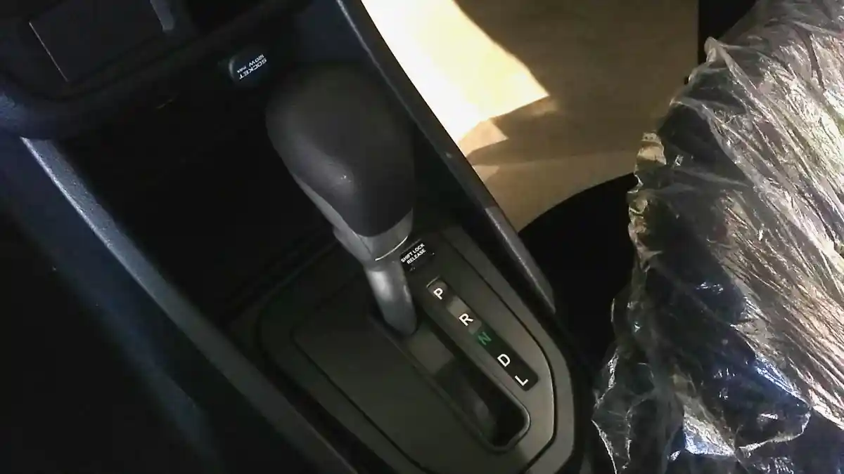 Foto - FIRST DRIVE: Proton Iriz 1.3L 2017