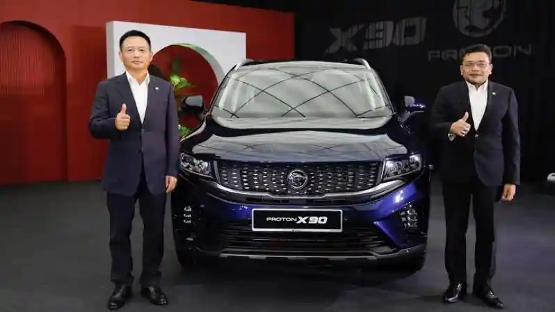 Foto - Mengenal Proton X90, Mild Hybrid SUV 7 Penumpang 