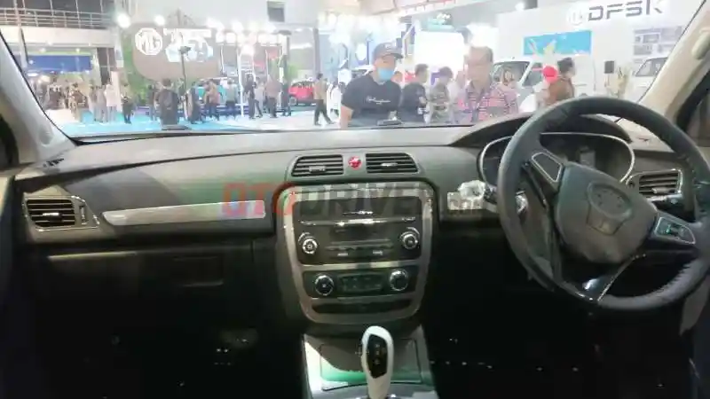 Foto - Double Cabin Listrik Ini Hadir di Indoensia, Rebadge Dari Model Tiongkok