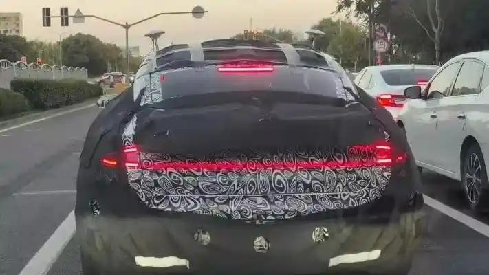 Foto - Tancap Gas, Xiaomi Siapkan SUV EV Bergaya Ferrari Purosangue