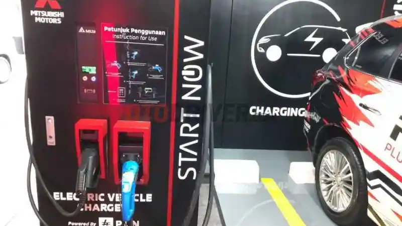 Mobil Listrik - Charging Station Mitsubishi Tak Selamanya Gratis