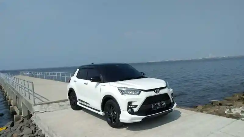 Foto - Adu Performa Toyota Raize vs Nissan Magnite vs KIA Sonet