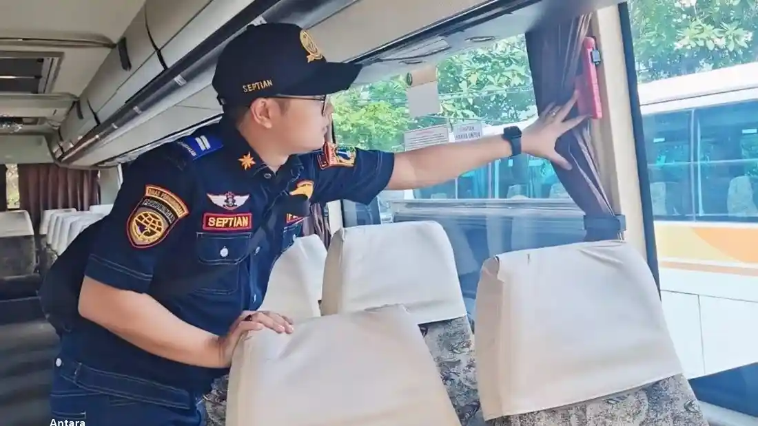 Foto - Ribuan Bus Disiapkan Angkut Penumpang Nataru 2025 Dari Jakarta