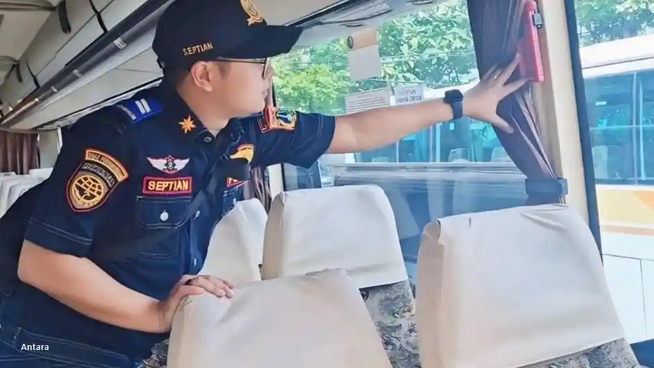 Foto - Catat, Puncak Arus Mudik Bus Dari Jakarta Tanggal 15-16 Maret 2026