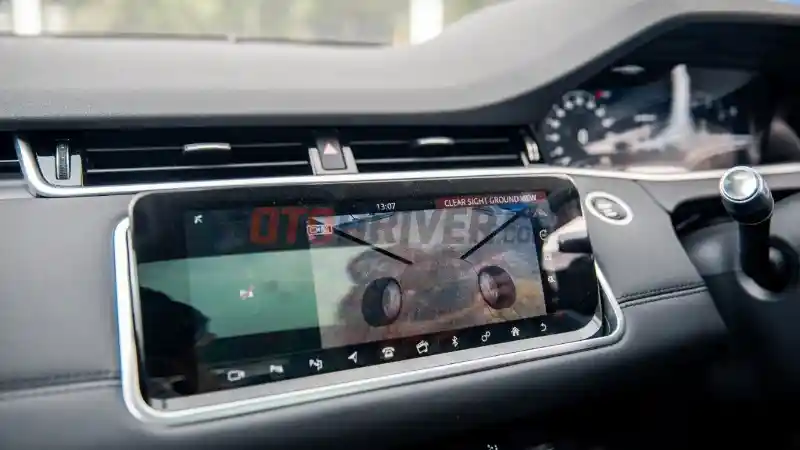 Foto - Mengenal ClearSight Ground View Pada Evoque Generasi Kedua