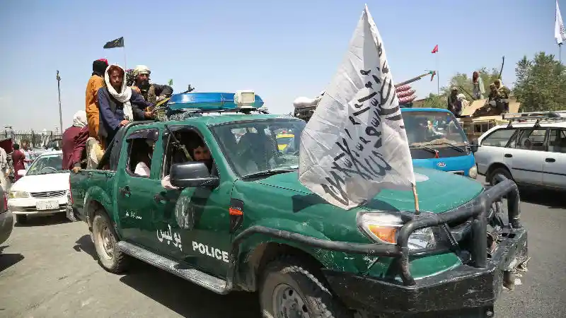 Foto - AS ‘Wariskan’ Ribuan Ford Ranger Untuk Taliban