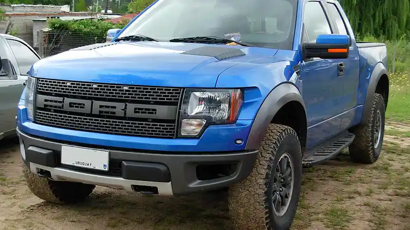 Foto - Ford Raptor: Performa Tinggi Sebuah Off-Road Truck