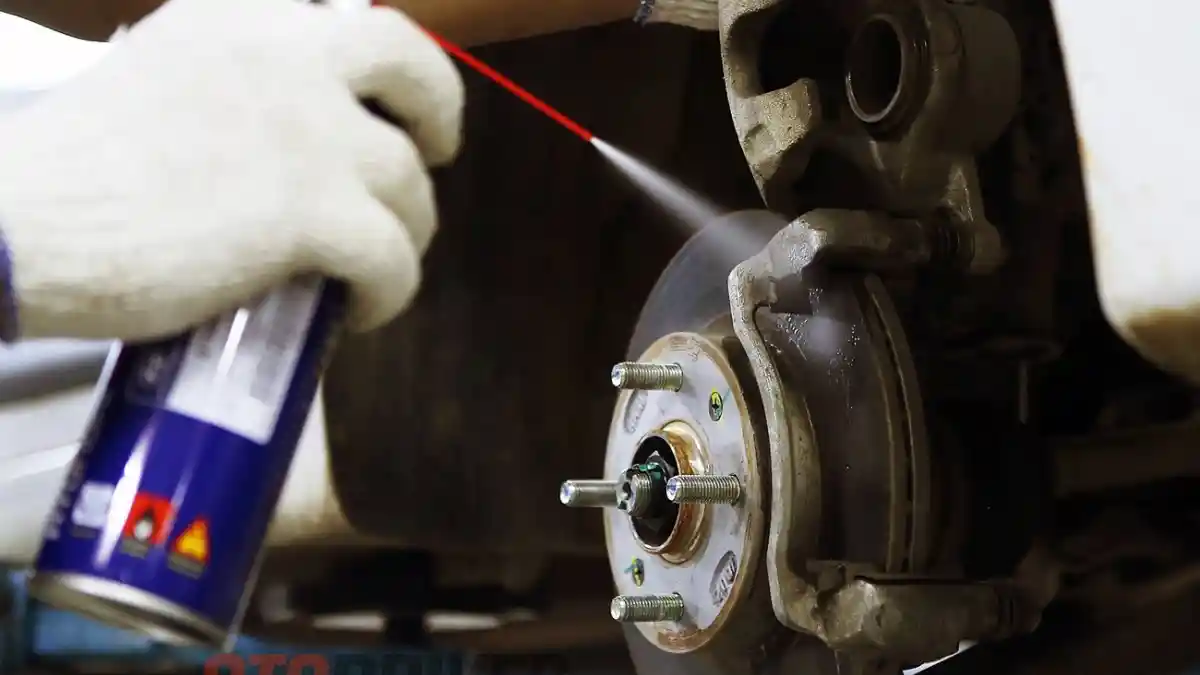 Foto - Libur Lebaran Pakai Mobil Lawas? Nggak Masalah Asal Cermati Hal Ini