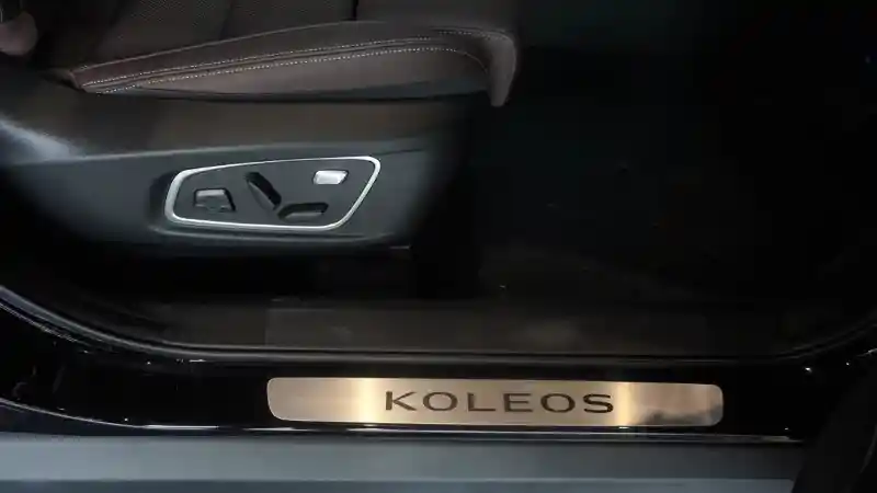 Foto - Renault Koleos Facelift Resmi Meluncur