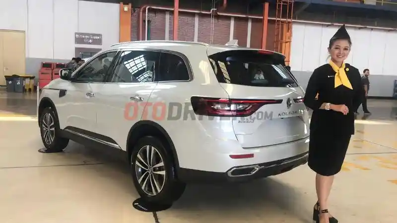 Foto - Renault Koleos Dapati Improvisasi, Termurah RP 477 Juta